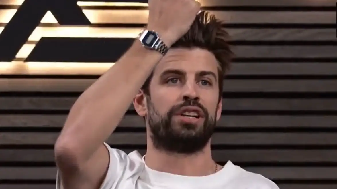 Piqué 'responde' a Shakira y anuncia en directo un acuerdo con Casio para la Kings League Piqué 'responde' a Shakira y anuncia en directo un acuerdo con Casio para la Kings League