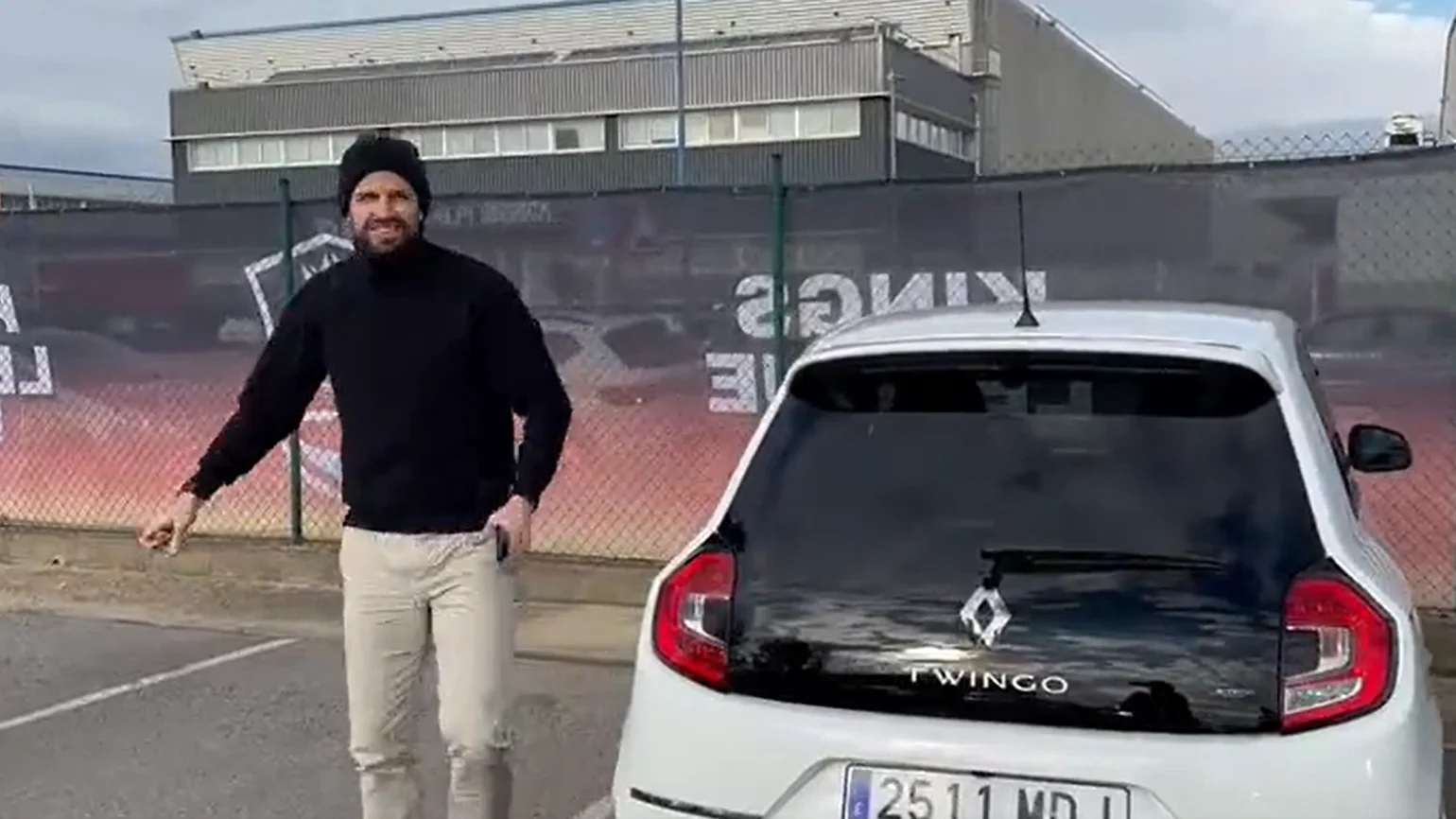 Piqu&eacute; llega a la Kings League en un Renault 'Twingo' 