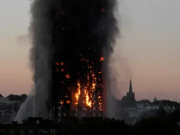 El incendio de la Grenfell Tower, Toby Melville El incendio de la Grenfell Tower, Toby Melville