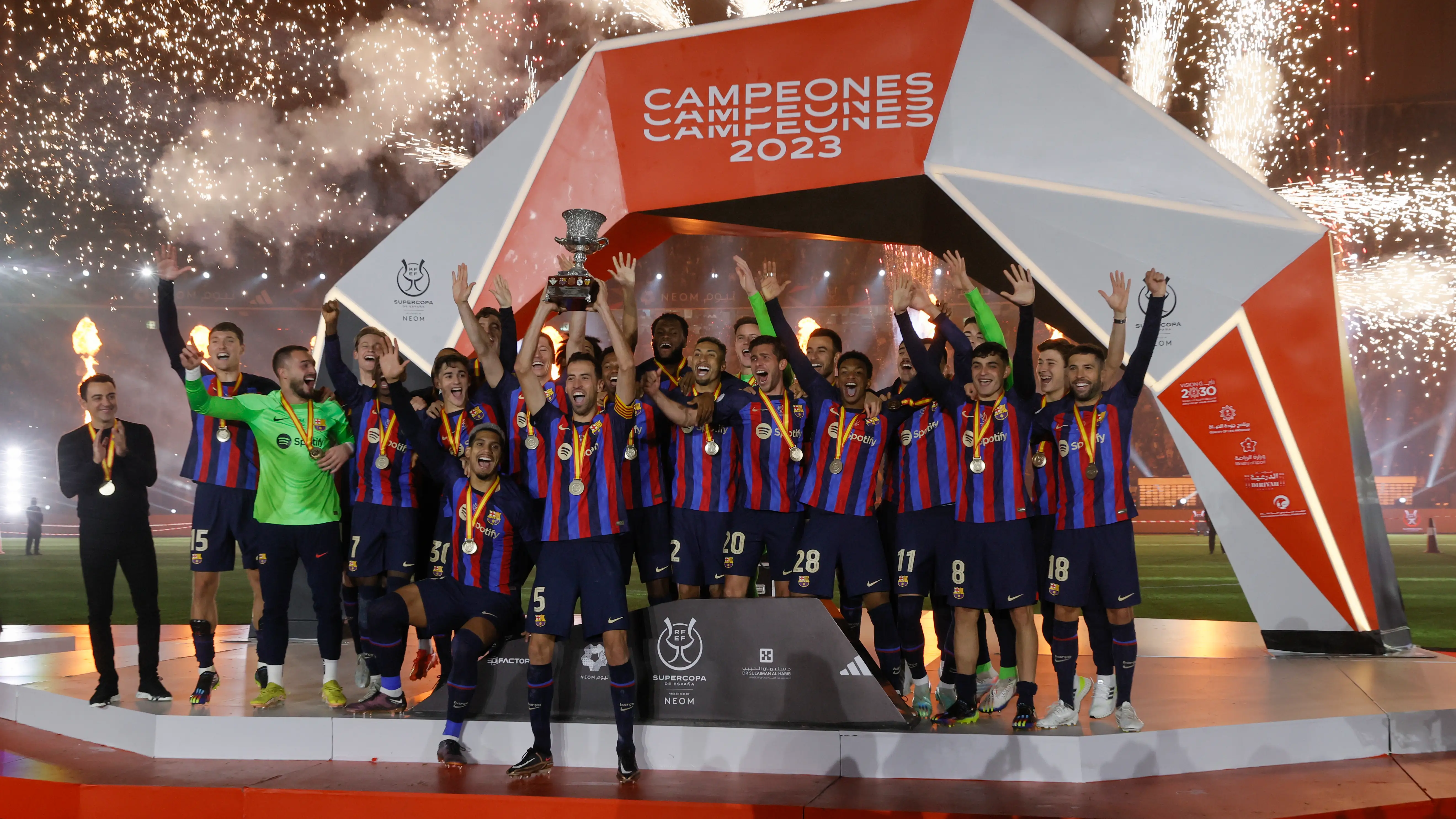 El Bar&ccedil;a celebra el t&iacute;tulo de la Supercopa de Espa&ntilde;a