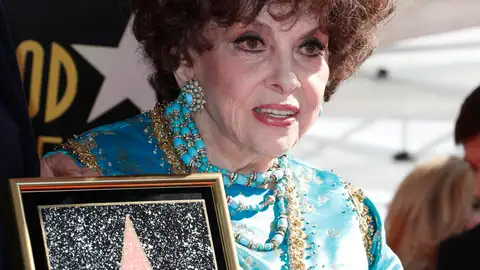 La actriz italiana Gina Lollobrigida en el Paseo de la Fama de Hollywood en 2018 La actriz italiana Gina Lollobrigida en el Paseo de la Fama de Hollywood en 2018