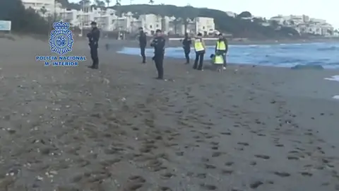 Así ha encontrado la Policía las manos de la mujer mutilada en Marbella Así ha encontrado la Policía las manos de la mujer mutilada en Marbella