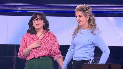 El precioso homenaje de Marina a su abuelo, fallecido por Covid, en ‘Atrapa un millón’: ¡hasta con un tatuaje! El precioso homenaje de Marina a su abuelo, fallecido por Covid, en ‘Atrapa un millón’: ¡hasta con un tatuaje!