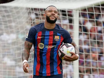 Memphis Depay, en un partido con el Barcelona en el Camp Nou Memphis Depay, en un partido con el Barcelona en el Camp Nou