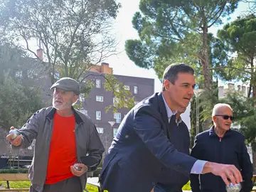 Pedro Sánchez con los pensionistas 