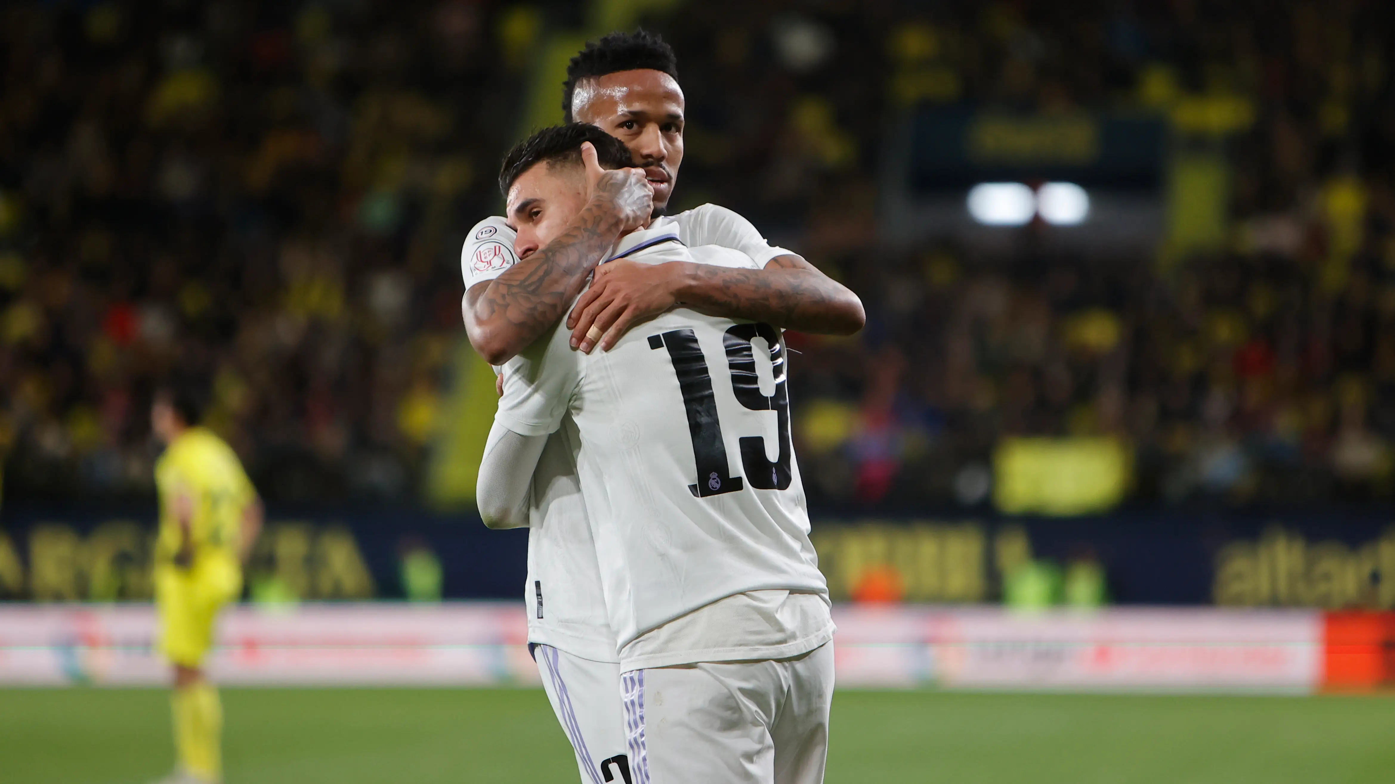 Ceballos, felicitado por Militao en La Cer&aacute;mica