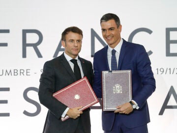 Pedro Sánchez y Emmanuel Macron firman un Tratado de Amistad