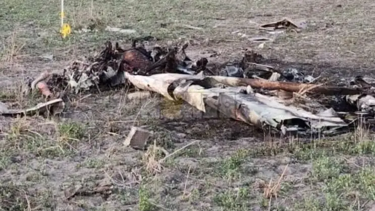 Restos de la avioneta accidentada Restos de la avioneta accidentada