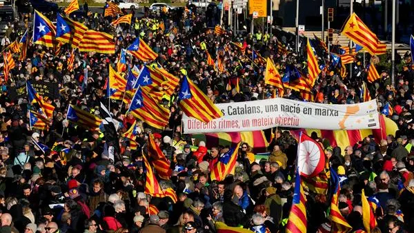 Protesta contra la cumbre hispano-francesa