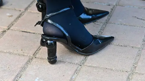 Los tacones con forma de genitales masculinos de María Forqué Los tacones con forma de genitales masculinos de María Forqué