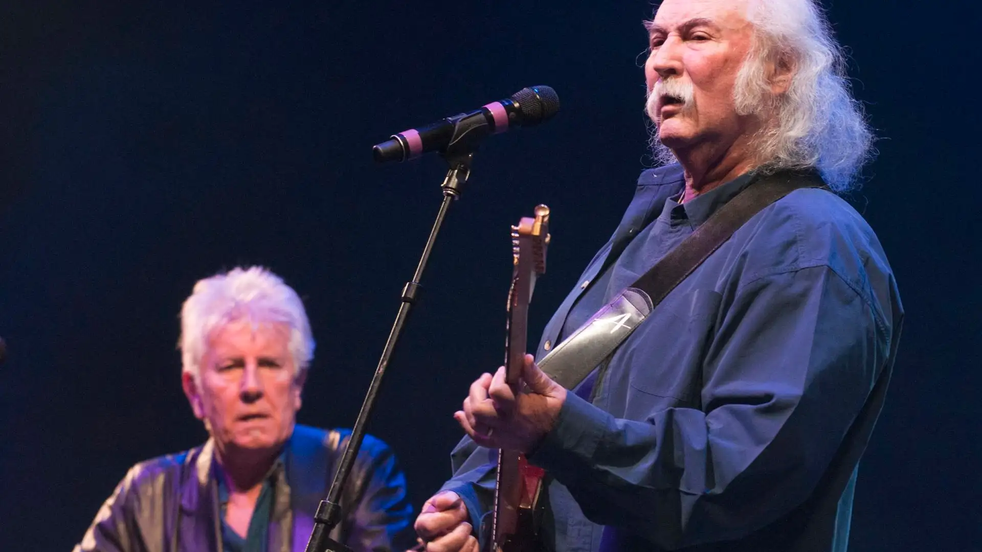 David Crosby (d) y Graham Nash (i) 