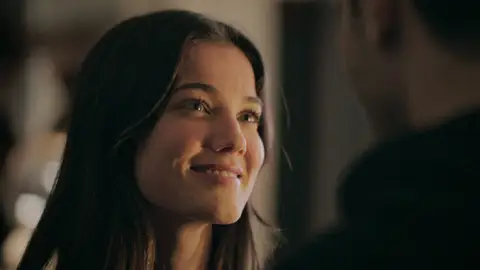 Ceylin se refugia en Ilgaz tras su salida de prisión: “¿Te importa que me quede a dormir?" Ceylin se refugia en Ilgaz tras su salida de prisión: “¿Te importa que me quede a dormir?"