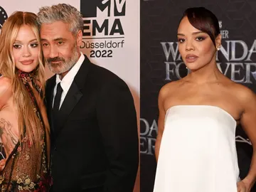 Rita Ora, Taika Waititi y Tessa Thompson Rita Ora, Taika Waititi y Tessa Thompson