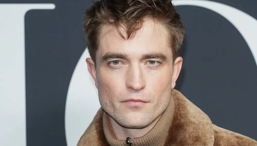Robert Pattinson en el desfile de Dior Robert Pattinson en el desfile de Dior