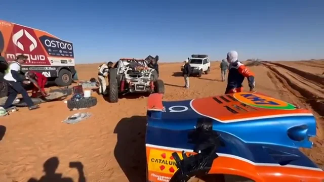 Xoan Silva y su ayuda "vital" a Laia Sanz en el Dakar