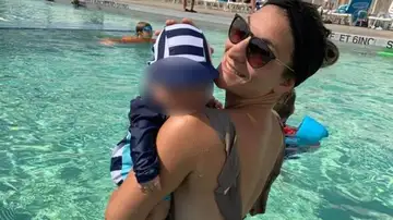 Una mujer estrangula con sus propias manos a sus dos hijos e intentar matar a su bebé Una mujer estrangula con sus propias manos a sus dos hijos e intentar matar a su bebé
