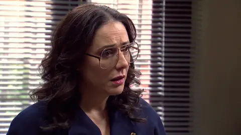 Cristina se rompe al enterarse de que su padre ha muerto: “Ha sufrido un infarto” Cristina se rompe al enterarse de que su padre ha muerto: “Ha sufrido un infarto”