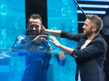 La sensibilidad de Ana Guerra con el violín y la locura de Jorge Blanco en la Apnea en el tercer programa de ‘El Desafío’ La sensibilidad de Ana Guerra con el violín y la locura de Jorge Blanco en la Apnea en el tercer programa de ‘El Desafío’