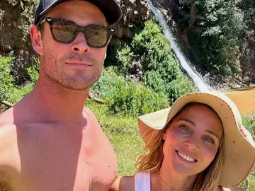 Elsa Pataky y Chris Hemsworth, espectaculares de safari por África rodeados de animales y paisajes increíbles Elsa Pataky y Chris Hemsworth, espectaculares de safari por África rodeados de animales y paisajes increíbles