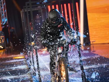 ¡Impacto total! Dani Mateo vacila en su reto ‘Mad Max’ en ‘El Desafío’ ¡Impacto total! Dani Mateo vacila en su reto ‘Mad Max’ en ‘El Desafío’