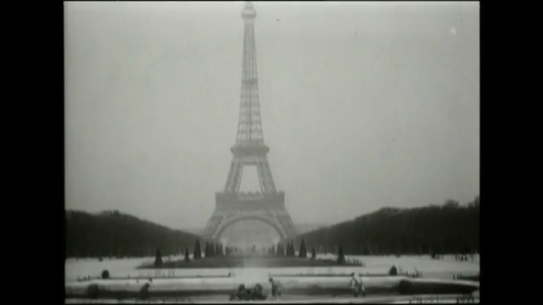 Efemérides de hoy 28 de enero de 2023: Construcción Torre Eiffell