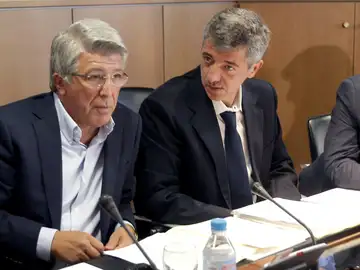 Miguel Ángel Gil Marín (d), junto al presidente Enrique Cerezo Miguel Ángel Gil Marín (d), junto al presidente Enrique Cerezo