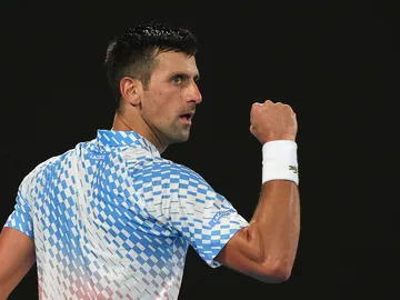 Novak Djokovic celebra un punto ante Tommy Paul Novak Djokovic celebra un punto ante Tommy Paul