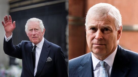 El rey Carlos III expulsa del Palacio de Buckingham a su hermano, el pr&iacute;ncipe Andr&eacute;s