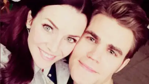 Paul Wesley se despide de Annie Wersching Paul Wesley se despide de Annie Wersching