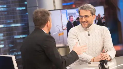 La inédita confesión de Máximo Huerta: “Gente muy importante del PSOE me dijo que estuviera un mes callado” La inédita confesión de Máximo Huerta: “Gente muy importante del PSOE me dijo que estuviera un mes callado”