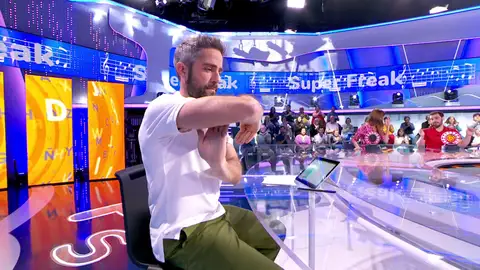 El baile de Roberto Leal que desata las risas de Ana Milán: “¿Te ha funcionado para ligar alguna vez?” El baile de Roberto Leal que desata las risas de Ana Milán: “¿Te ha funcionado para ligar alguna vez?”