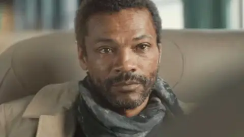 Adama Niane, actor de la serie 'Lupin' Adama Niane, actor de la serie 'Lupin'