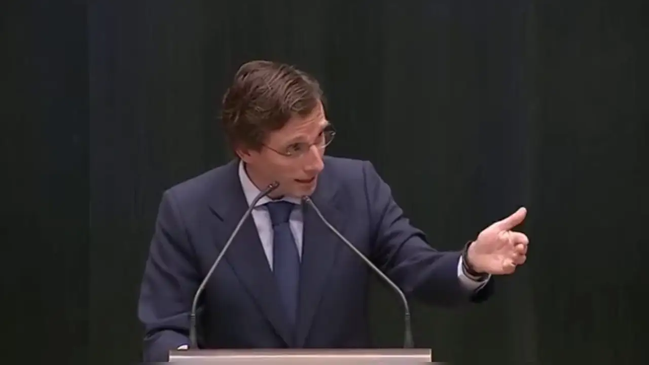 La rápida intervención de Almeida en el Pleno La rápida intervención de Almeida en el Pleno