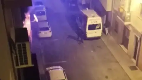 Imagen de la casa incendiada Imagen de la casa incendiada