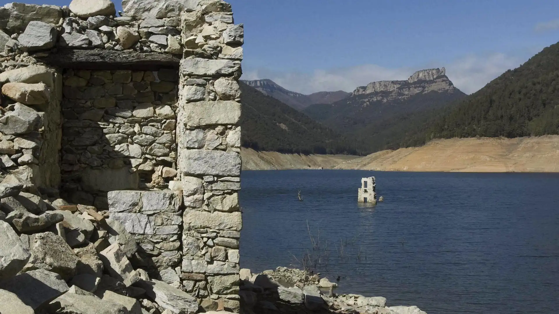 Embalse de Susqueda, en Catalu&ntilde;a