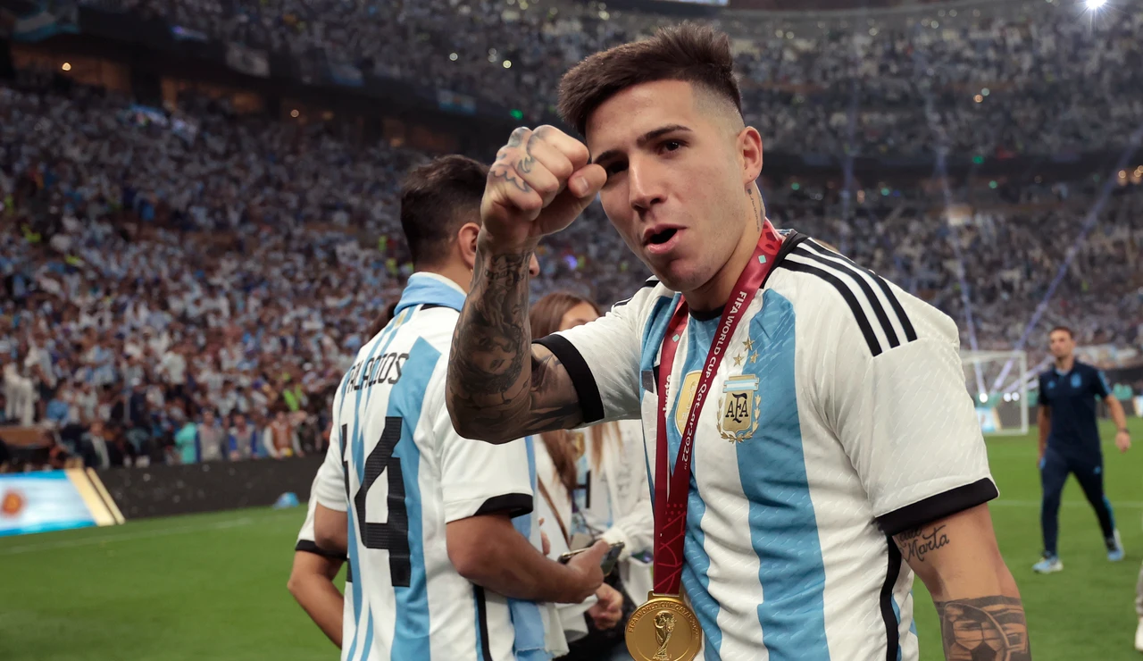 Enzo Fernández tras ganar el Mundial con Argentina