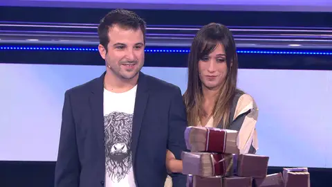 ¡Todo ‘a capón’! Joaquín y Carla llegan pisando fuerte y apuestan el millón de euros íntegro ¡Todo ‘a capón’! Joaquín y Carla llegan pisando fuerte y apuestan el millón de euros íntegro