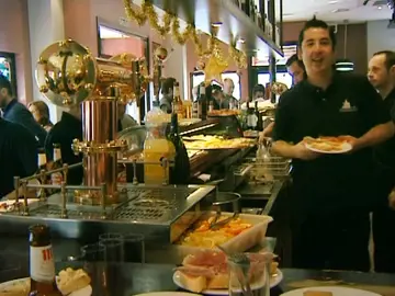 La exdueña de un bar se chiva de la infidelidad de su trabajador porque no le caía bien y la detienen La exdueña de un bar se chiva de la infidelidad de su trabajador porque no le caía bien y la detienen