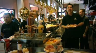 La exdueña de un bar se chiva de la infidelidad de su trabajador porque no le caía bien y la detienen