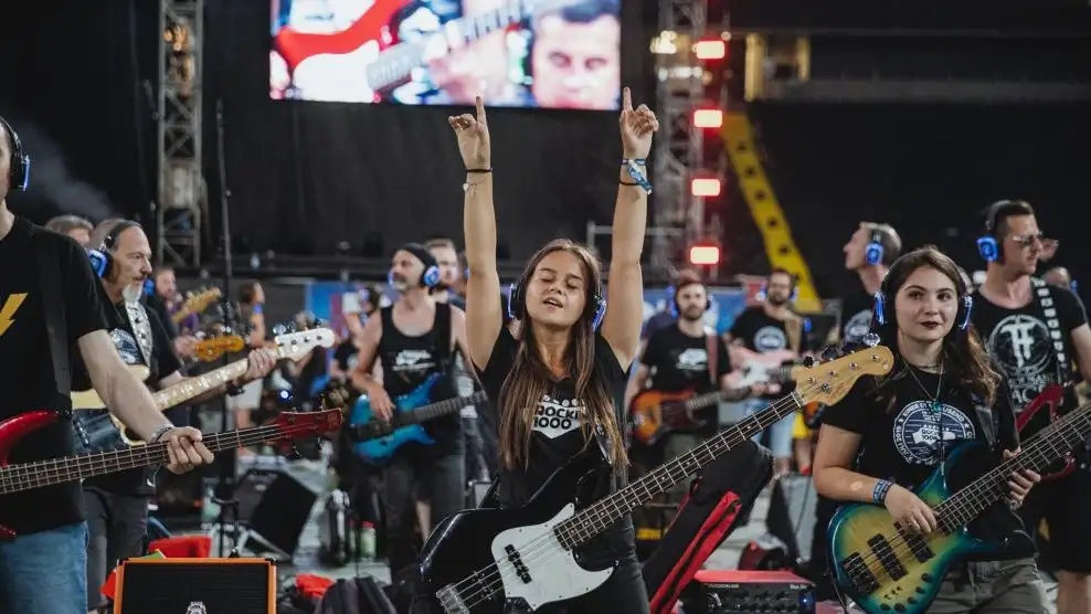 Así es Rockin’1000, el mayor show de rock en el mundo Así es Rockin’1000, el mayor show de rock en el mundo
