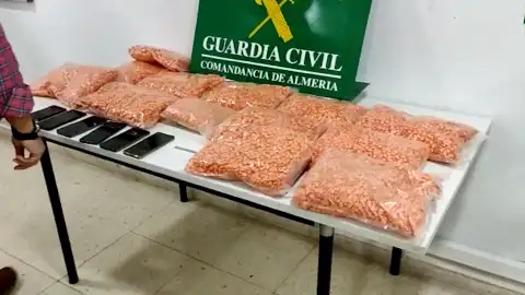 Material intervenido por la Guardia Civil Material intervenido por la Guardia Civil