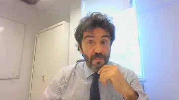 El profesor Juan Carlos Martínez Lázaro explica los efectos de la subida de tipos de interés a familias y empresas El profesor Juan Carlos Martínez Lázaro explica los efectos de la subida de tipos de interés a familias y empresas