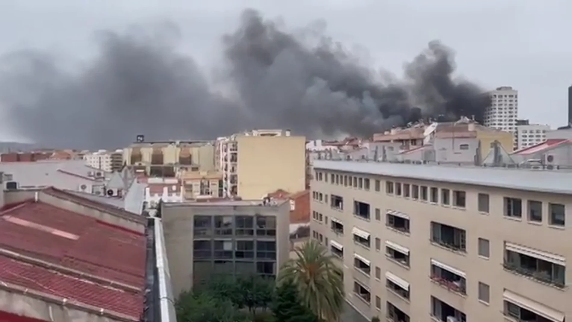 Alarmante incendio en Sabadell 