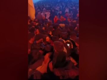 El vídeo de la tensión en la carpa municipal 
