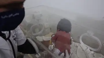 Bebé que nace en el terremoto de Turquía pero que pierde a su familia Bebé que nace en el terremoto de Turquía pero que pierde a su familia
