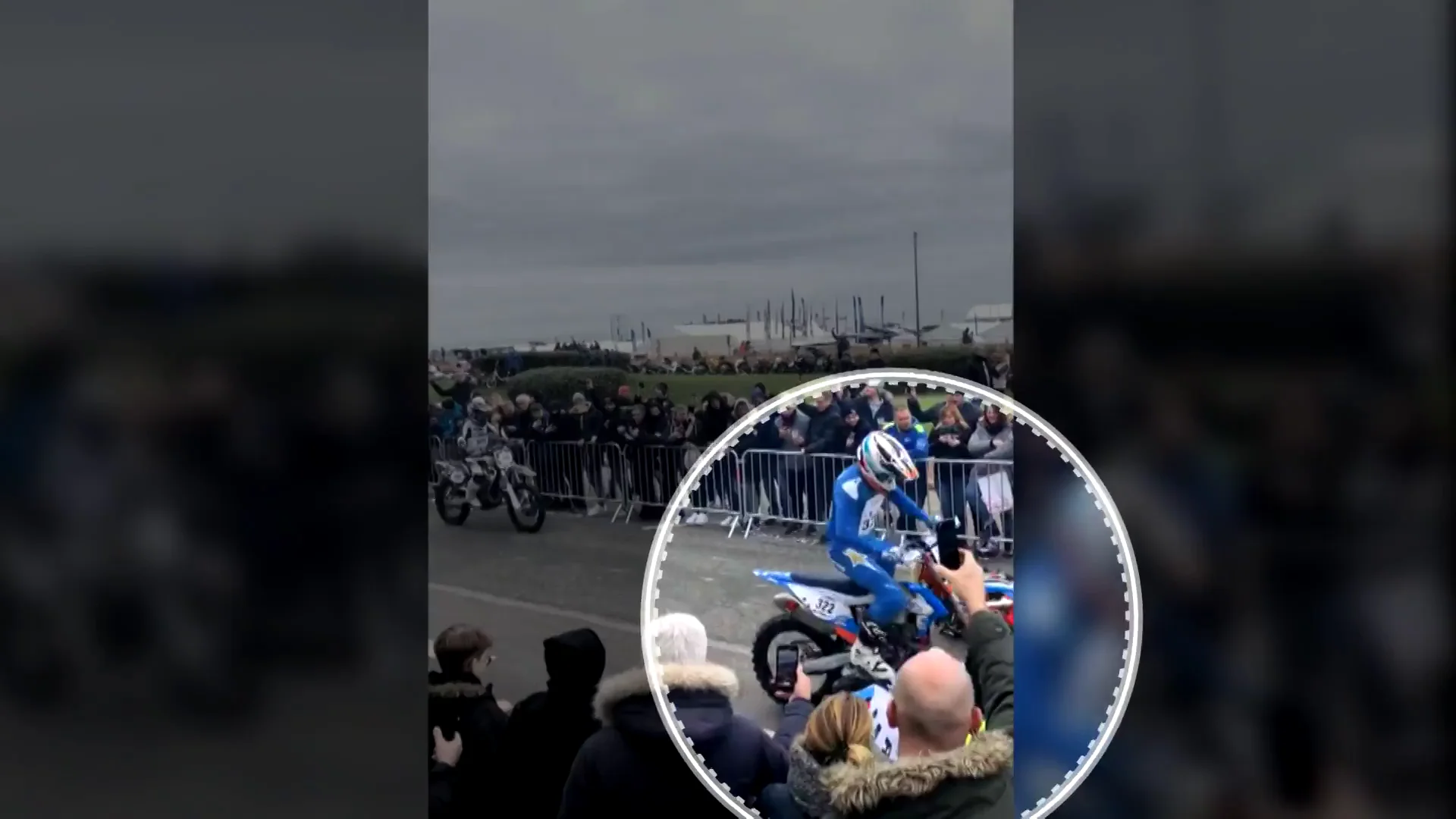 Momento en el que un piloto atropella a un rival de forma intencionada Momento en el que un piloto atropella a un rival de forma intencionada