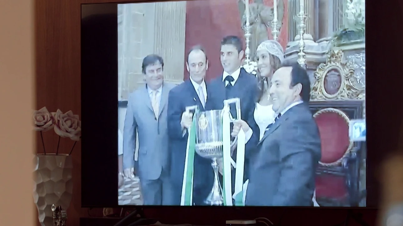 La Copa de Rey, protagonista de la boda de Joaquín y Susana Saborido La Copa de Rey, protagonista de la boda de Joaquín y Susana Saborido