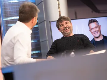 Jordi Évole, sobre su nueva faceta como cantante: ¿Qué mensaje le ha mandado Alejandro Sanz? Jordi Évole, sobre su nueva faceta como cantante: ¿Qué mensaje le ha mandado Alejandro Sanz?