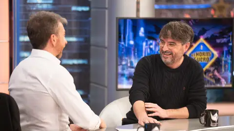 Jordi Évole, sobre su entrevista a Macarena Olona: "Insinúa que en Vox hay corrupción y comportamientos mafiosos" Jordi Évole, sobre su entrevista a Macarena Olona: "Insinúa que en Vox hay corrupción y comportamientos mafiosos"