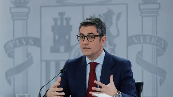 Imagen del ministro de la Presidencia, Félix Bolaños, en una rueda de prensa Imagen del ministro de la Presidencia, Félix Bolaños, en una rueda de prensa